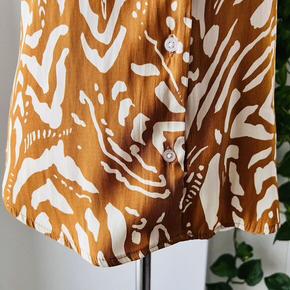 *NWT* Philosophy Yellow & White Floral Satin Lightweight Flowy Blouse - Sz Small - Picture 3 of 6